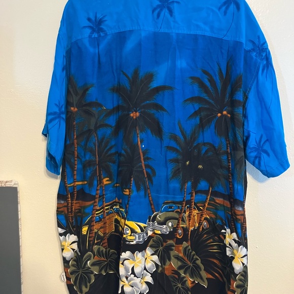 Island Feel Blue Hawaiian Palm-Print Men's Shirt - Picture 5 of 5